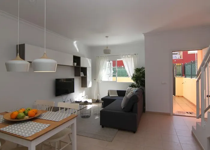 Velas 16 Villa